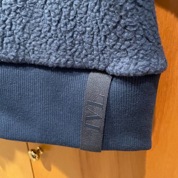 NWT IVL Keep It Toasty Polartec Half Zip Pullover Sherpa Fleece Jacket in Navy - Picture 3 of 12